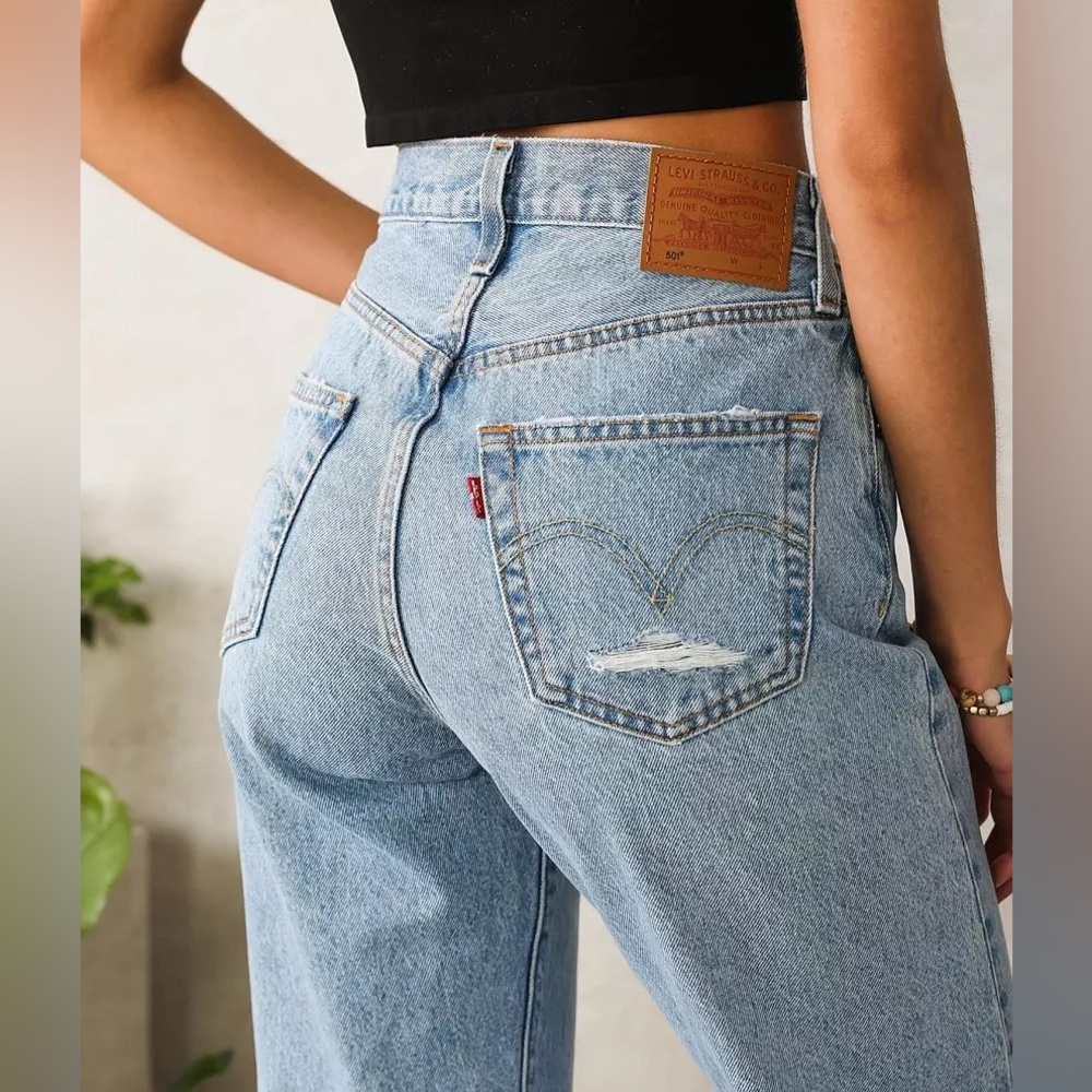NWT Levi’s 501 90’s jeans light wash 27 - Picture 5 of 14